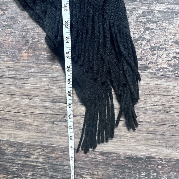 Max Edition Black Fringe Poncho - Picture 9 of 10